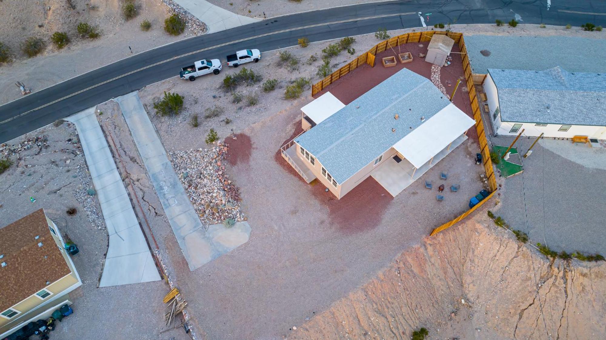 Magnificent & Tranquil Home, Mountain Views , 8 Mins To Casinos & River, Fire Pit, Bbq Bullhead City Eksteriør billede