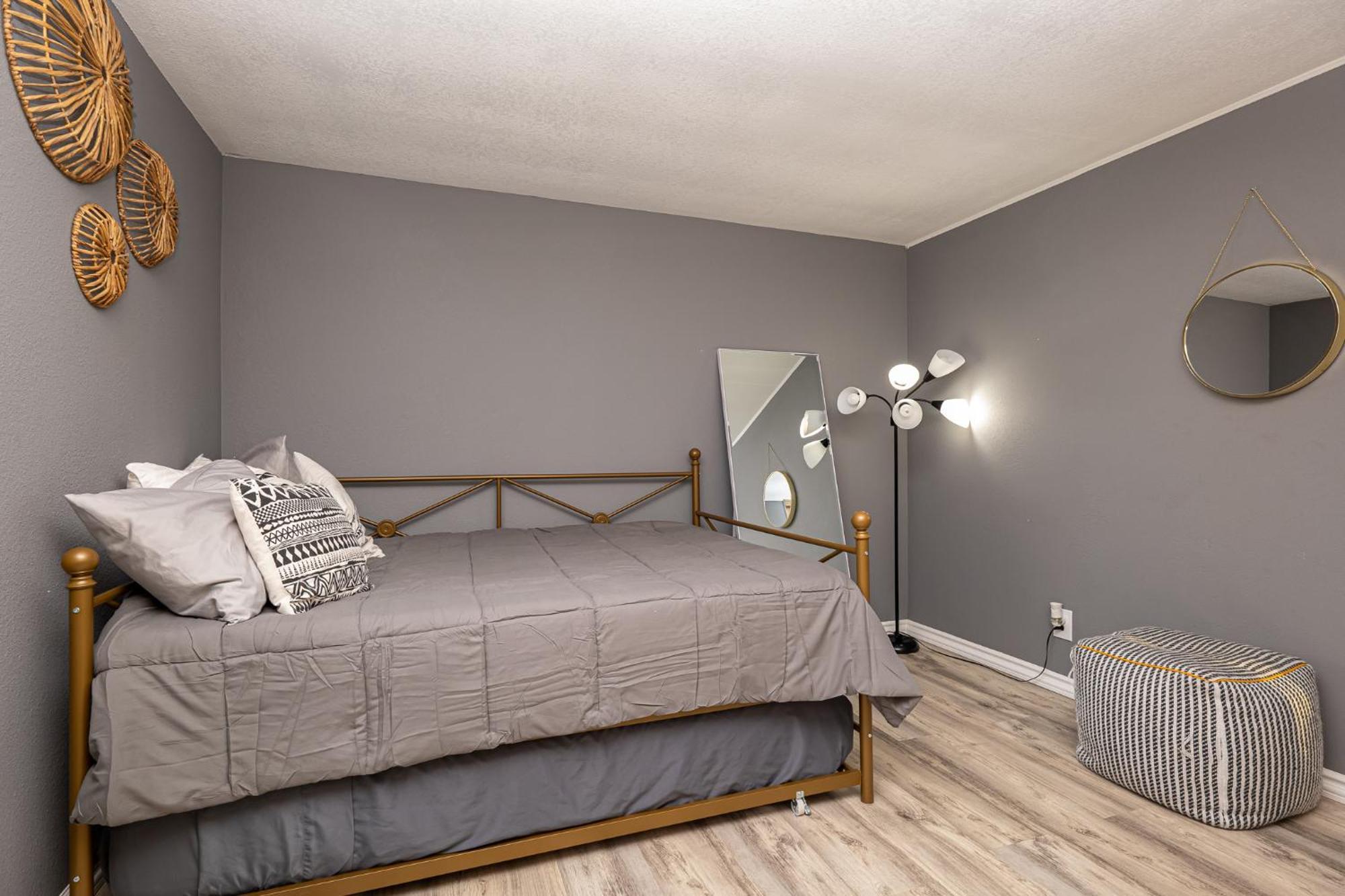 Magnificent & Tranquil Home, Mountain Views , 8 Mins To Casinos & River, Fire Pit, Bbq Bullhead City Eksteriør billede
